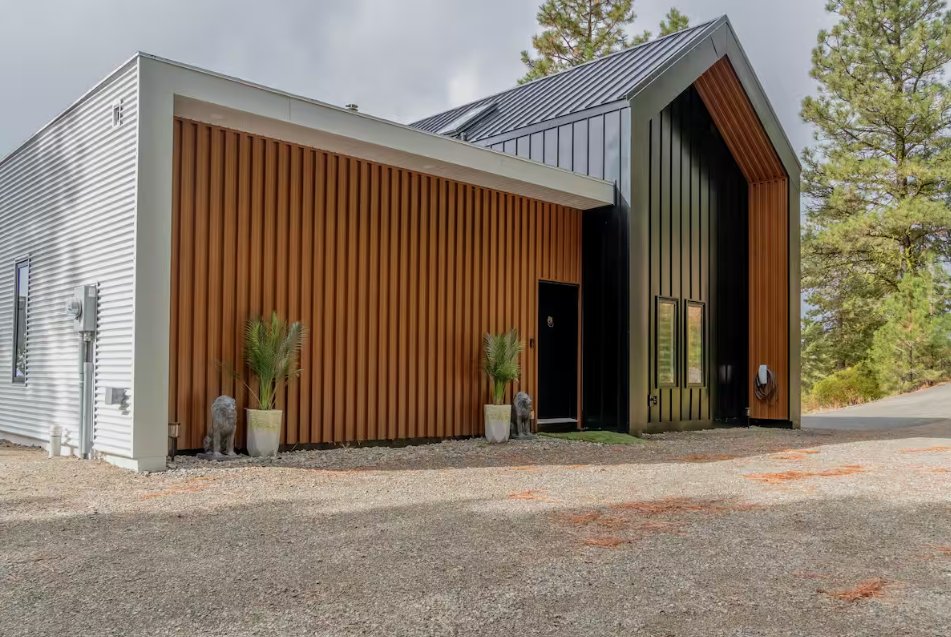 Mid-century modern villa exterior